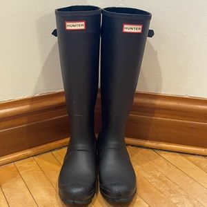 Hunter rain boots size 9